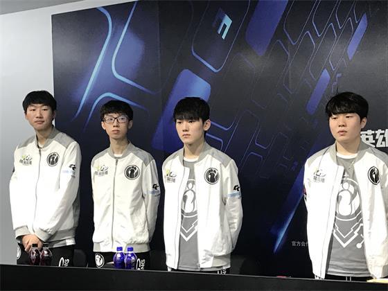 自己的光彩 自己的光彩